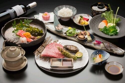 Premium Beef Steak Kaiseki Course ¥10,000 